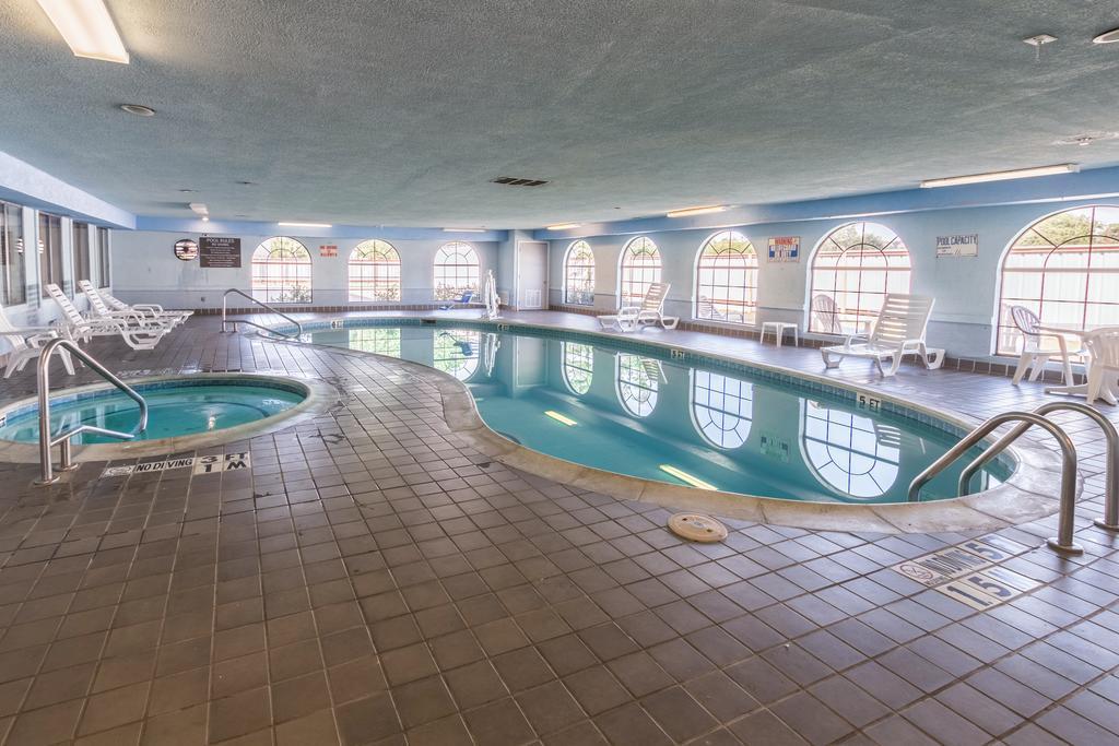 Quality Suites Burleson - Ft Worth Екстер'єр фото