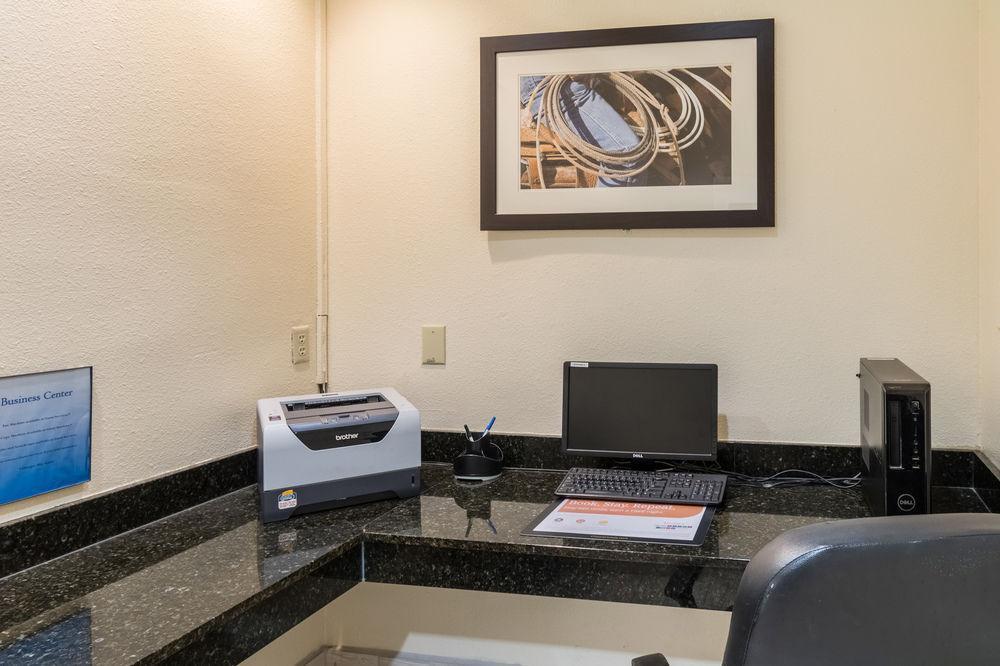 Quality Suites Burleson - Ft Worth Екстер'єр фото