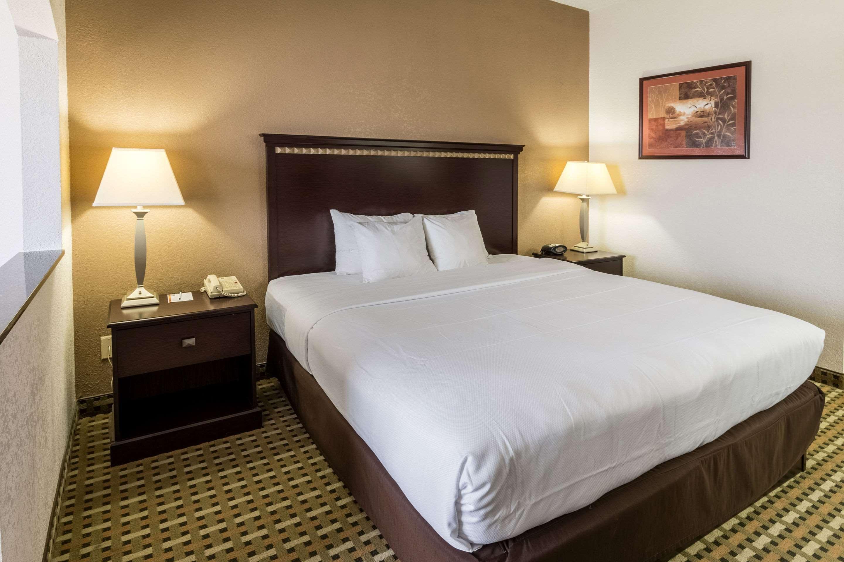 Quality Suites Burleson - Ft Worth Екстер'єр фото