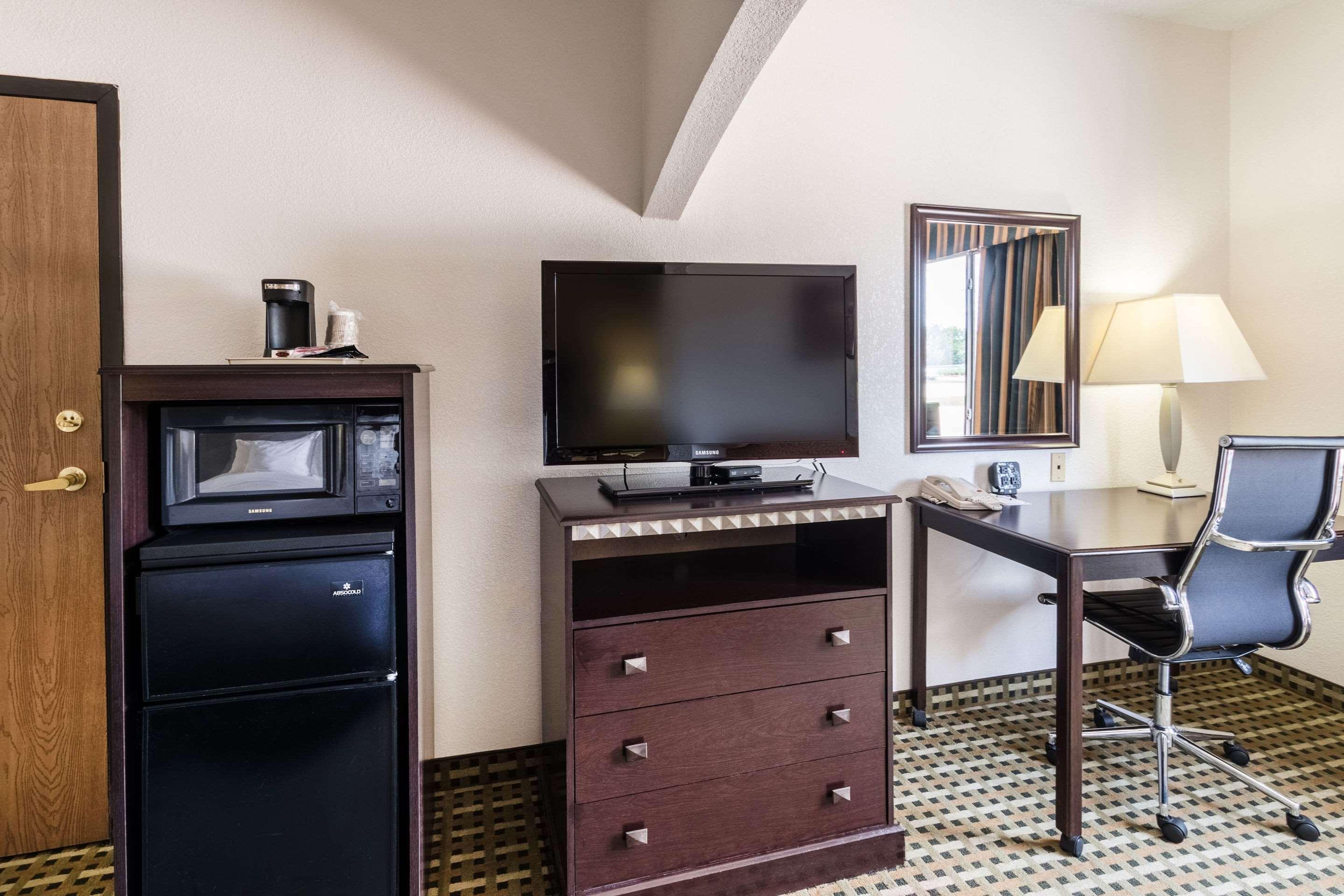 Quality Suites Burleson - Ft Worth Екстер'єр фото