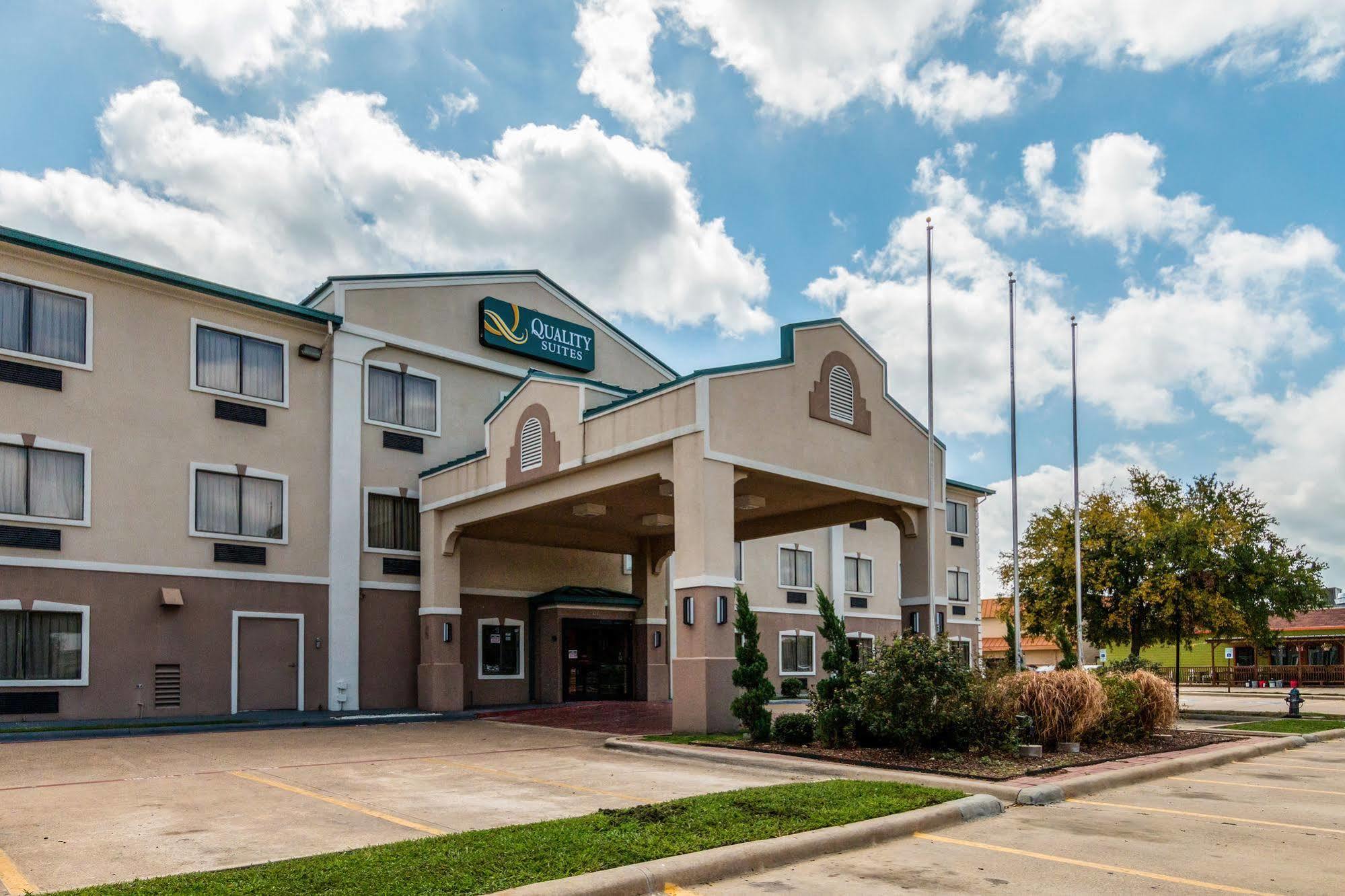 Quality Suites Burleson - Ft Worth Екстер'єр фото